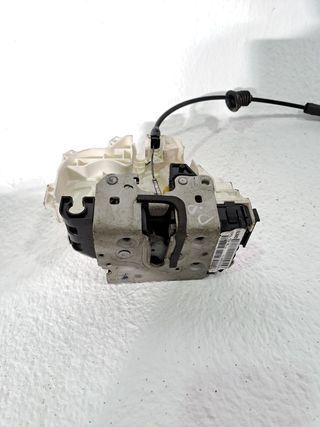 CERRADURA PUERTA DELANTERA DERECHA JEEP GR.CHEROKEE (WK)