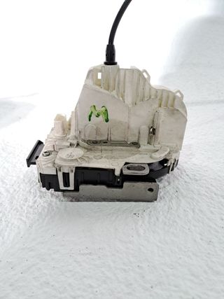 CERRADURA PUERTA DELANTERA DERECHA JEEP GR.CHEROKEE (WK)