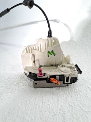 CERRADURA PUERTA DELANTERA IZQUIERDA JEEP GR.CHEROKEE (WK)