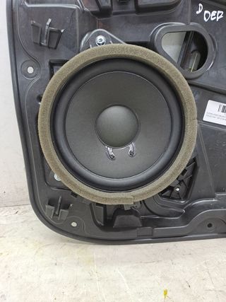 ELEVALUNAS DELANTERO DERECHO VOLVO V40