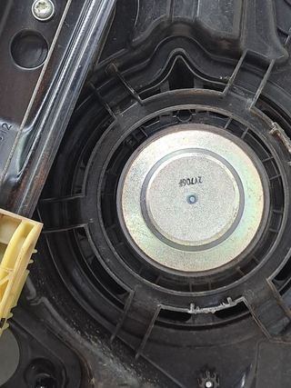 ELEVALUNAS DELANTERO IZQUIERDO VOLVO V40