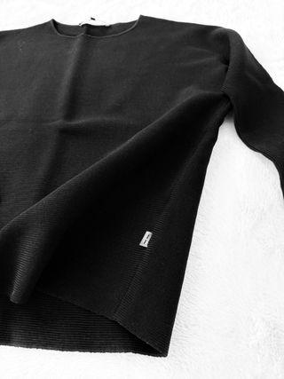Jersey negro de punto