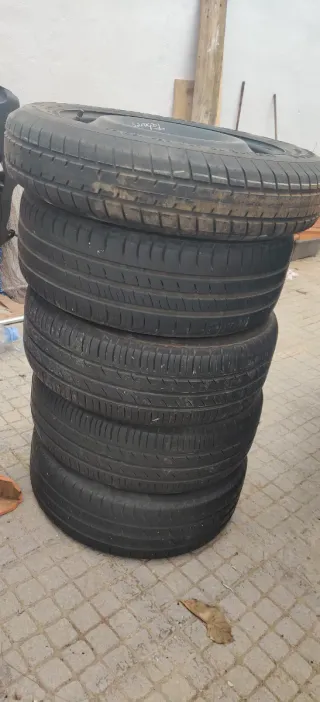 Llantas+ Neumáticos Lupo TDI 2001