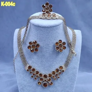 Conjunto Bisutería Dorado con Pedrería Marrón