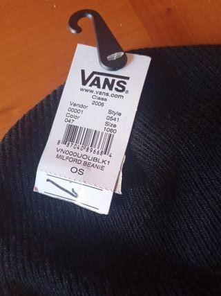 Gorro Vans Negro Nuevo con etiqueta es ORIGINAL.