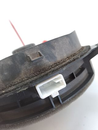 ALTAVOZ PEUGEOT 108 (2)