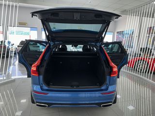 VOLVO XC60 R-DESING B4 2.0D 197CV AWD AUTO 8 VEL.
