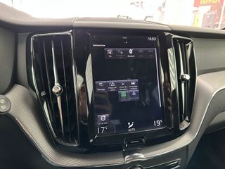VOLVO XC60 R-DESING B4 2.0D 197CV AWD AUTO 8 VEL.