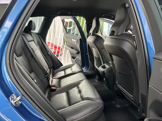 VOLVO XC60 R-DESING B4 2.0D 197CV AWD AUTO 8 VEL.