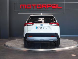 Toyota RAV4 2021