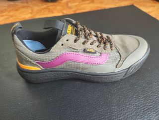 Vans Ultrarange Exo Talla 36 Verde/Morado