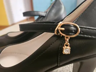 Zapatos de tacón negros talla 39