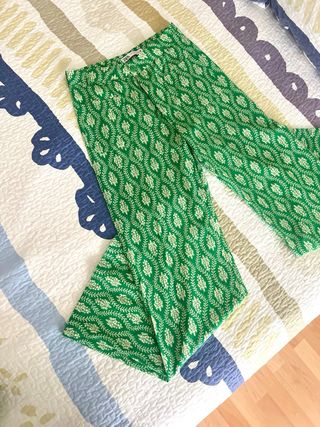 Conjunto verde Zara estampado
