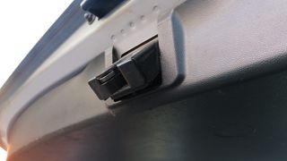 CERRADURA MALETERO / PORTON MAZDA 3 LIM. () (3)