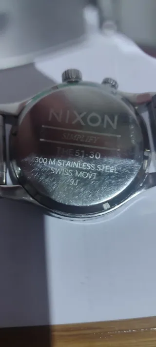 Reloj Nixon 51-30 Plateado