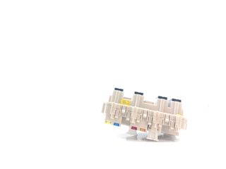 CAJA RELES / FUSIBLES RENAULT KADJAR (2)