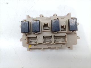 CAJA RELES / FUSIBLES RENAULT KADJAR (2)