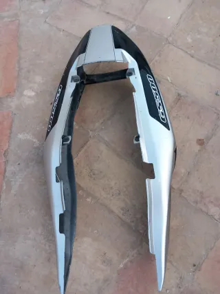 Cachas Laterales y Guardabarros Delantero GS500