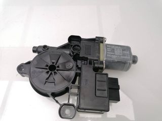 MOTOR ELEVALUNAS TRASERO DERECHO VOLKSWAGEN POLO
