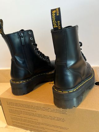 Botas Dr. Martens Negras Plataforma