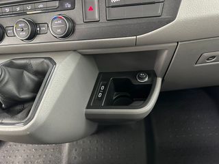 VOLKSWAGEN CARAVELLE KOMBI 2.0 TDI 110CV 9 PLAZAS