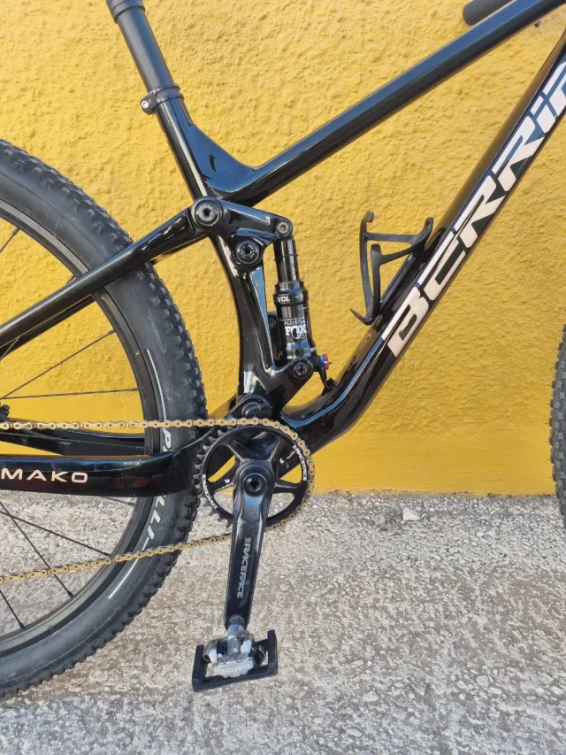 Berria Mako Doble Suspensión talla M