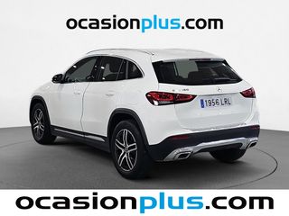 Mercedes-Benz GLA 180 100 kW (136 CV)