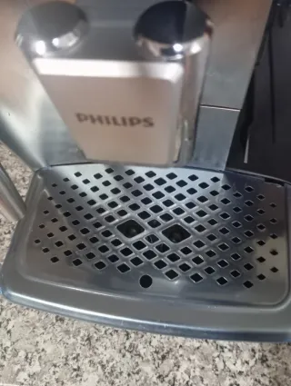 Cafetera Philips Automática 3326