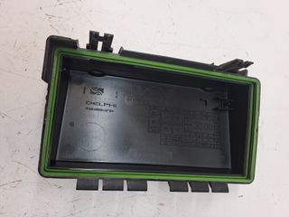CAJA RELES / FUSIBLES OPEL CORSA D (8)