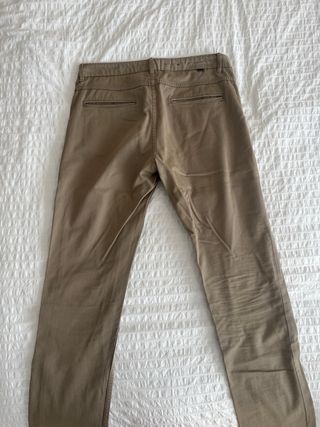 Pantalones beige