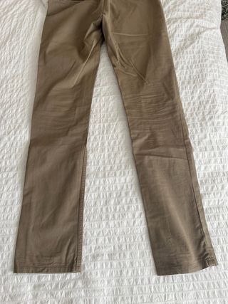 Pantalones beige
