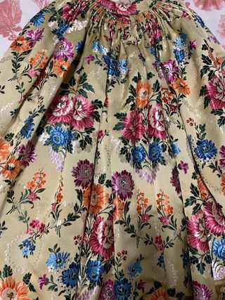 Traje de Fallera Beige y Multicolor