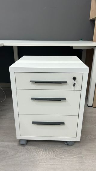 Cajonera oficina blanca con ruedas y llave