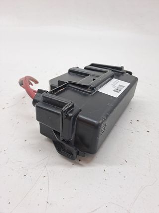 CAJA RELES / FUSIBLES RENAULT ZOE (3)