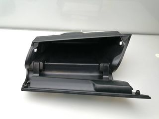 GUANTERA TOYOTA HILUX (GUN1) (4)