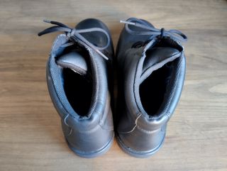 Botas Robusta Piel y Gore-Tex Negras