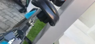 Bicicleta infantil azul y negra