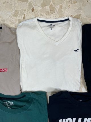Lote 5 camisetas talla S hombre | Levi’s, Holliste