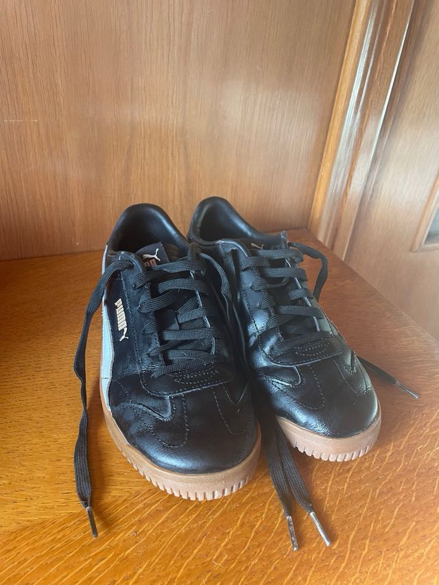 Zapatos Puma Negros y Marrones