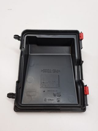 CAJA RELES / FUSIBLES CITROEN BERLINGO (3)