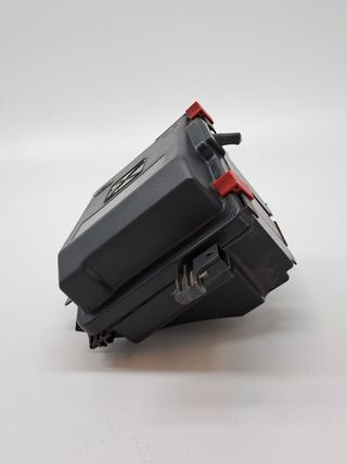 CAJA RELES / FUSIBLES CITROEN BERLINGO (3)