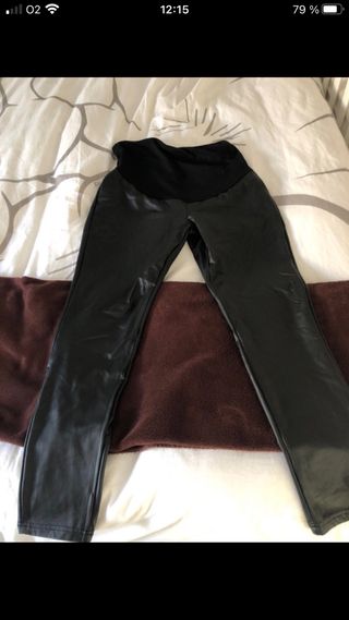 Leggings premamá efecto piel negros sin usar.
