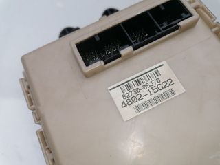 CAJA RELES / FUSIBLES TOYOTA AVENSIS