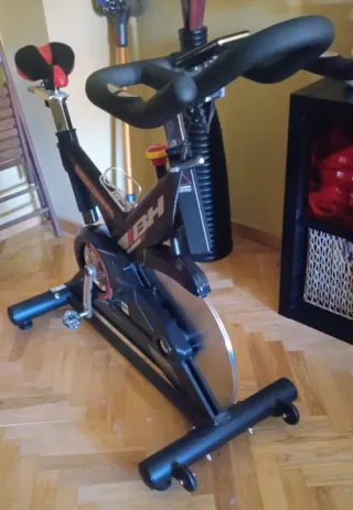 Bicicleta Spinning BH
