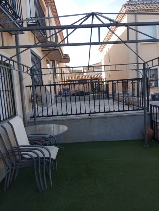 Set tavolo e 4 sedie da esterno e gazebo 