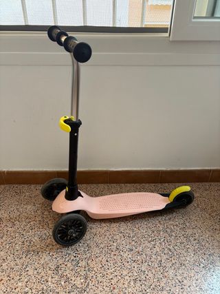Patinete infantil Decathlon rosa 3 ruedas