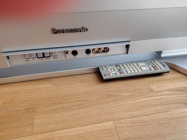 Televisión plasma Panasonic Viera 42"