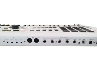 TECLADO CONTROLADOR MIDI ARTURIA KEYLAB 49 MKII BLANCO