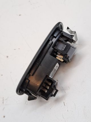 LUZ INTERIOR KIA CEED SPORTSWAGON (2)