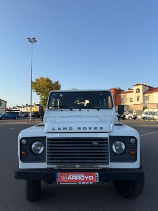 LAND ROVER DEFENDER 2012